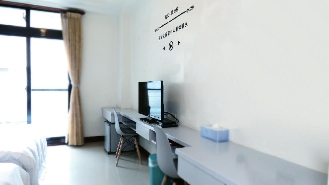 花蓮站全民宿-無人民宿自助入住-包棟可烤肉可麻將 花蓮市 エクステリア 写真